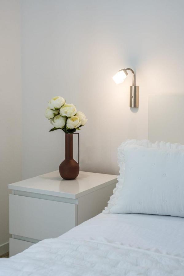 Villa Tm With Private Heated Pool, Poolhouse & Private Garage 밀나 외부 사진