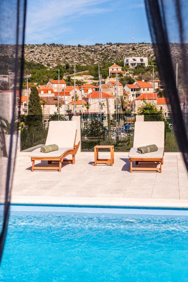 Villa Tm With Private Heated Pool, Poolhouse & Private Garage 밀나 외부 사진