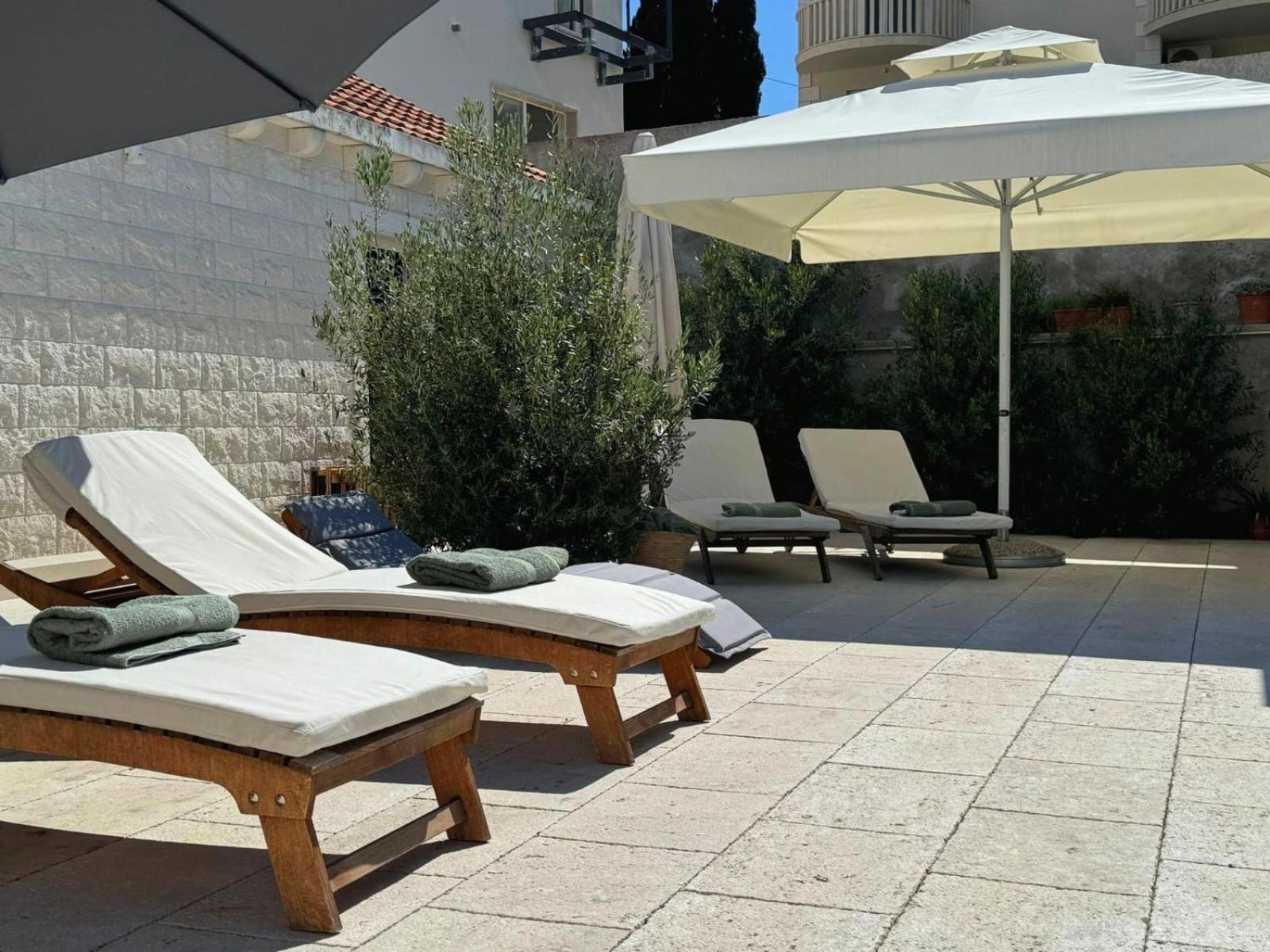Villa Tm With Private Heated Pool, Poolhouse & Private Garage 밀나 외부 사진
